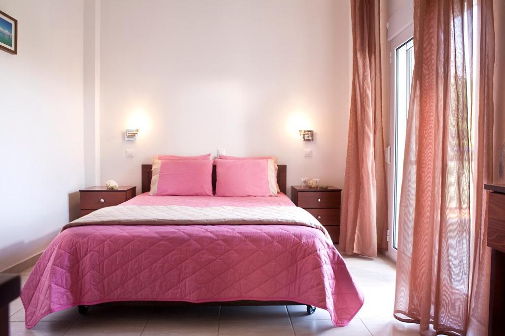 Hotel Stratos 3*